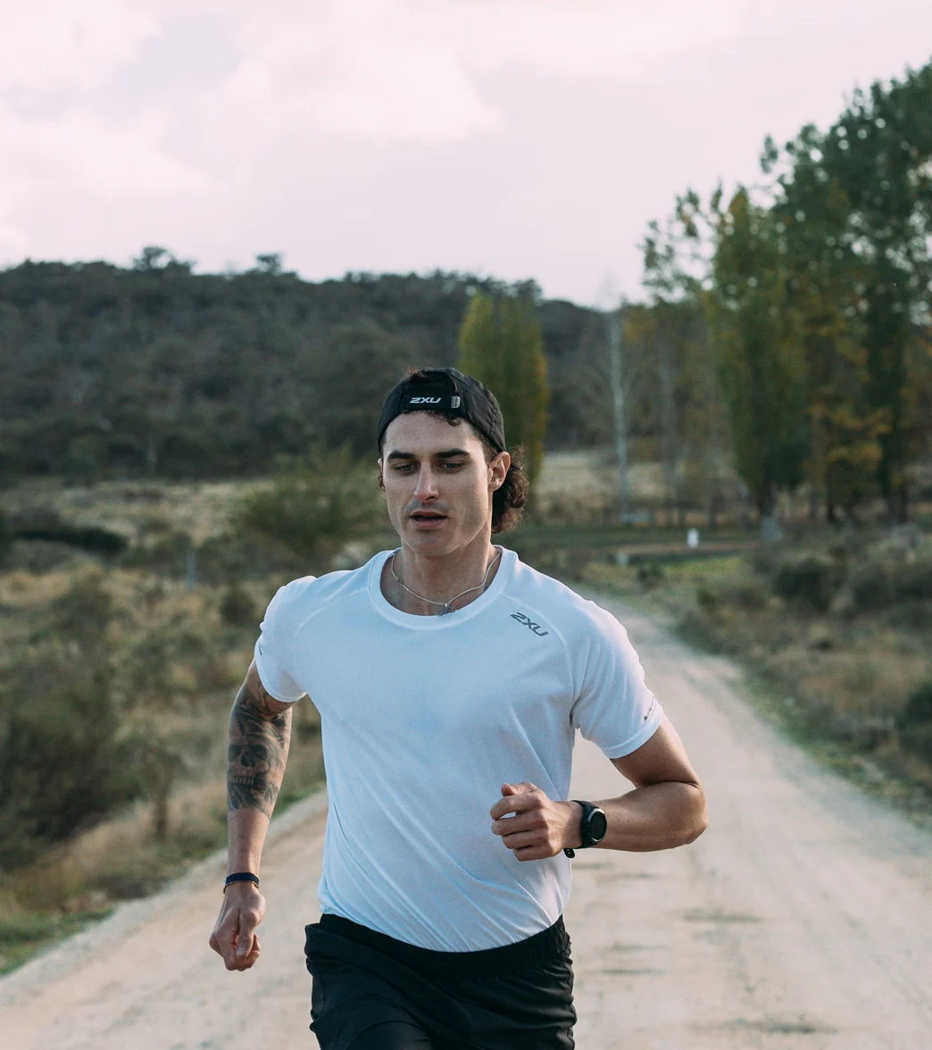 2XU Men's Aero Performance T-Shirt - Image 5