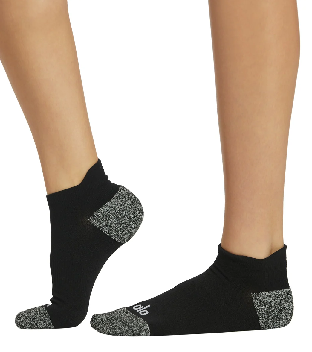 Alo Yoga Performance Tab Sock - Image 3