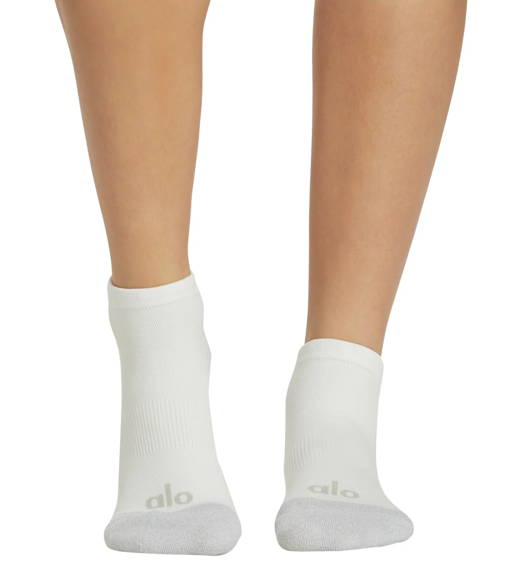 Alo Yoga Performance Tab Sock - Image 8