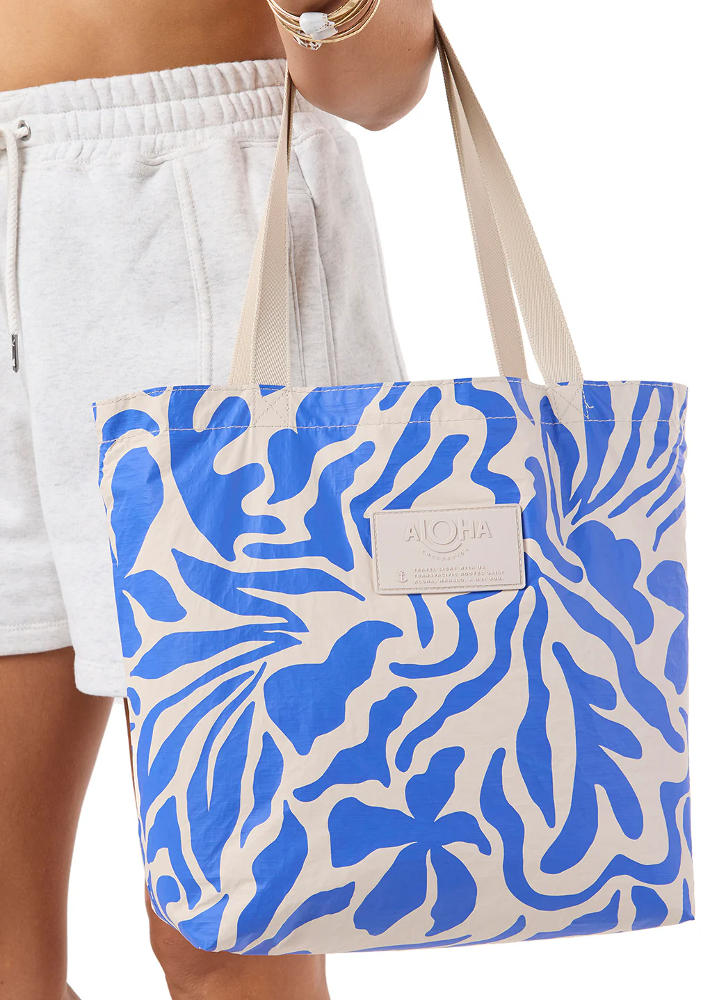 ALOHA Float Reversible Beach Tote - Image 6