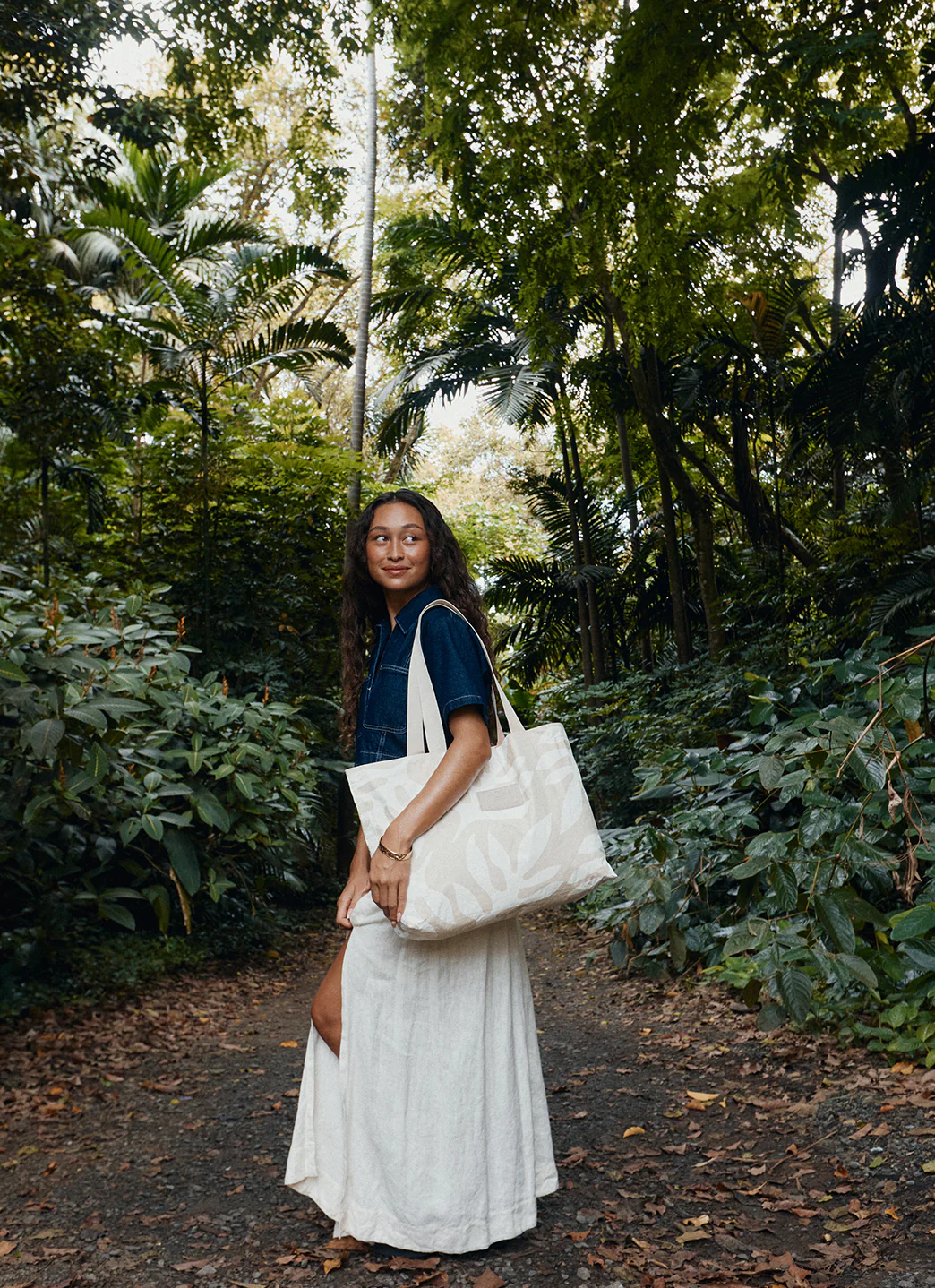 ALOHA Ola Holo Holo Reversible Beach Tote - Image 9