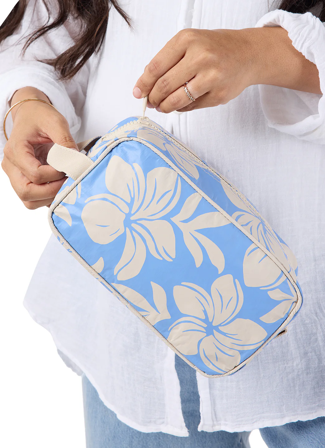 ALOHA Plumeria Dreams Dopp Kit