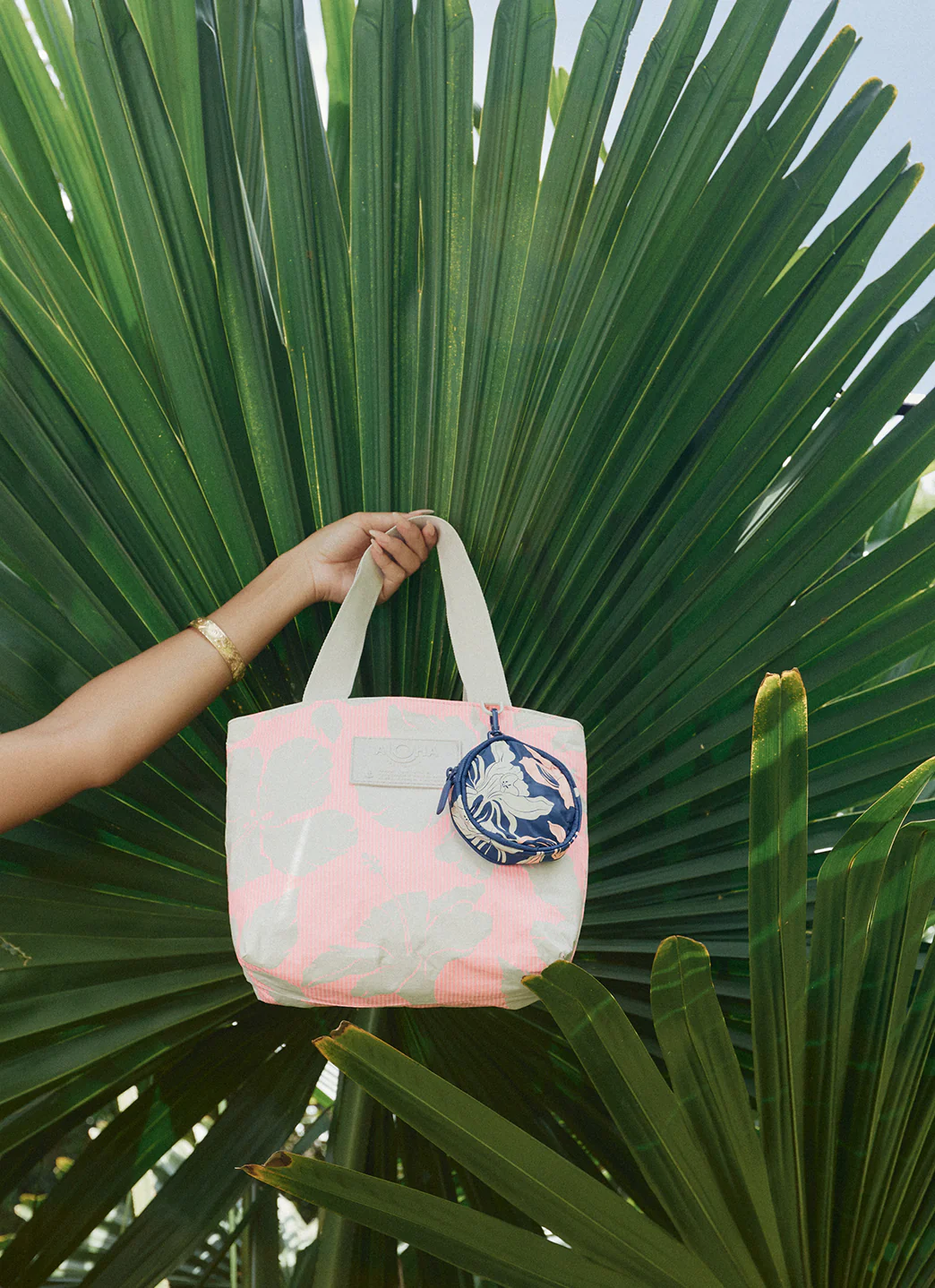 ALOHA Salina Tiny Stripe Mini Tripper Beach Tote - Image 7