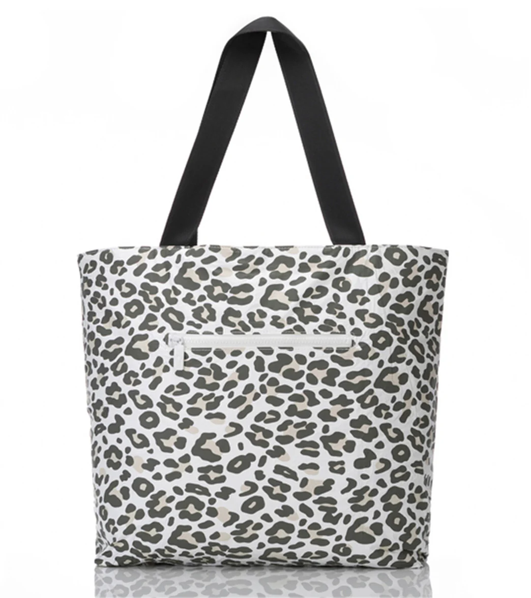 ALOHA Snow Leopard Day Tripper Beach Tote - Image 3