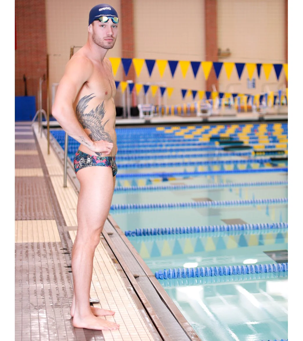 Arena Men's Drew Kibler Skulls/Rose Brief Swimsuit - Image 6