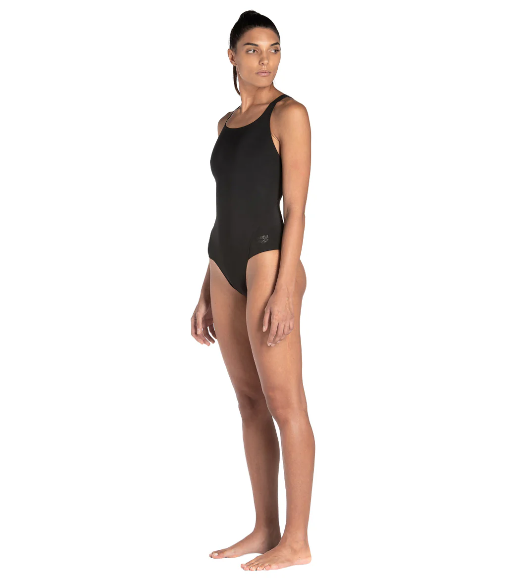 Arena Women's Mesh Panel Power Back One Piece Swimsuit - Image 4
