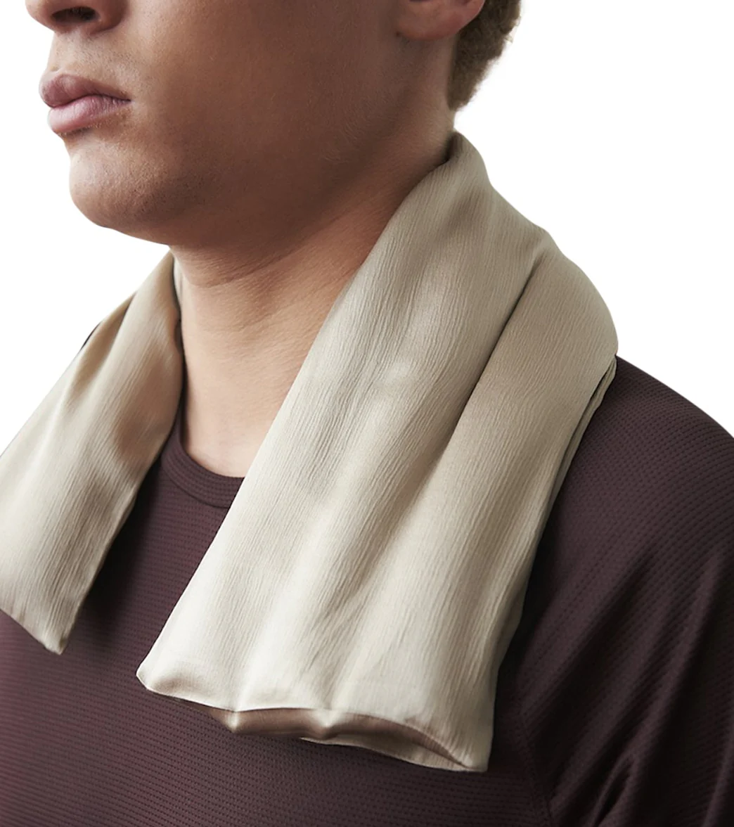 B Yoga The Silk Recovery Pillow - Image 4