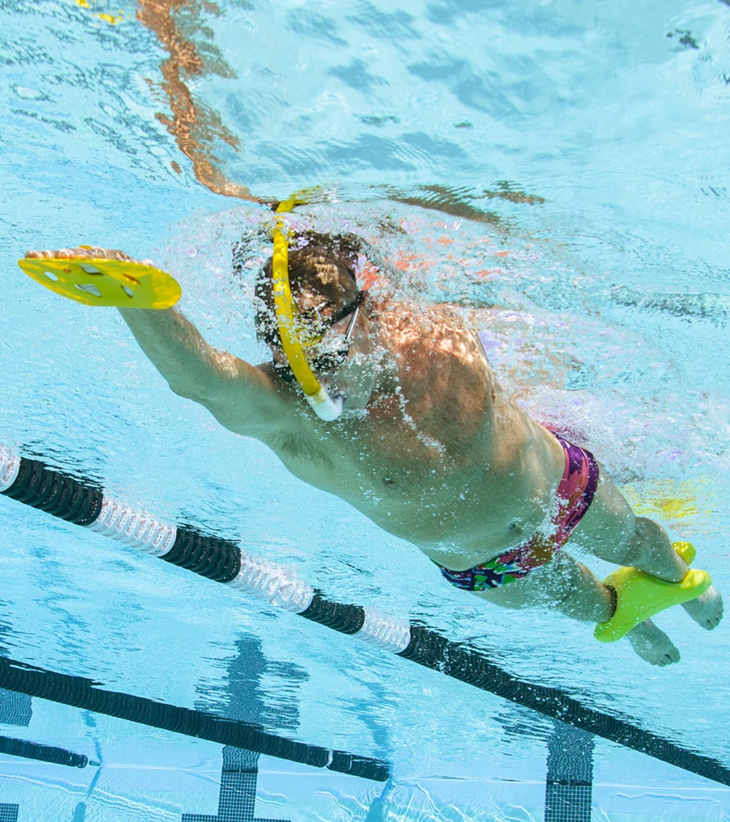 FINIS Hydrodynamic Ankle Pull Buoy - Image 7
