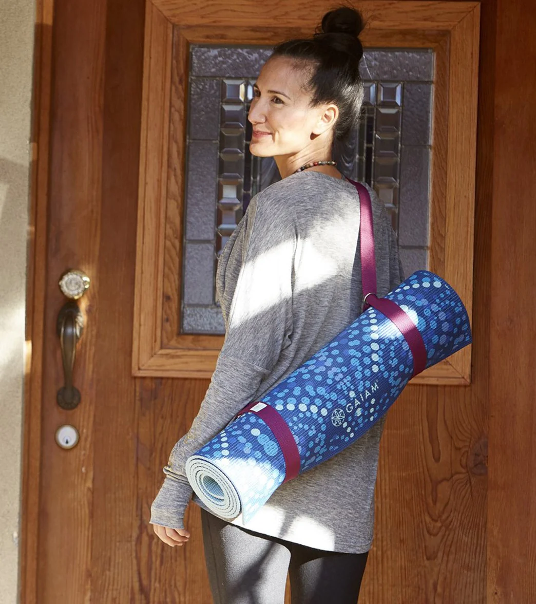 Gaiam Easy-Cinch Yoga Mat Sling - Image 3