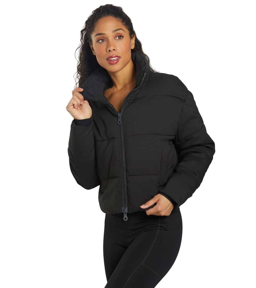 Girlfriend Collective Cropped Puffer Jacket - Image 11