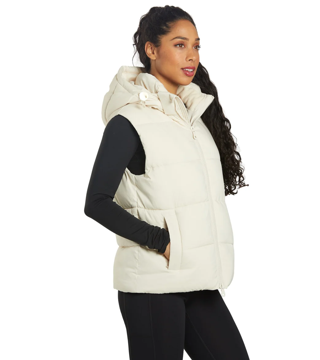 Girlfriend Collective Puffer Vests - Image 10