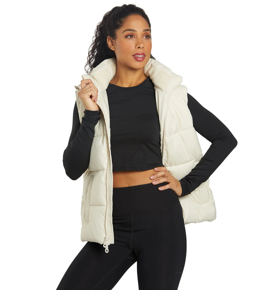 Girlfriend Collective Puffer Vests - Image 14