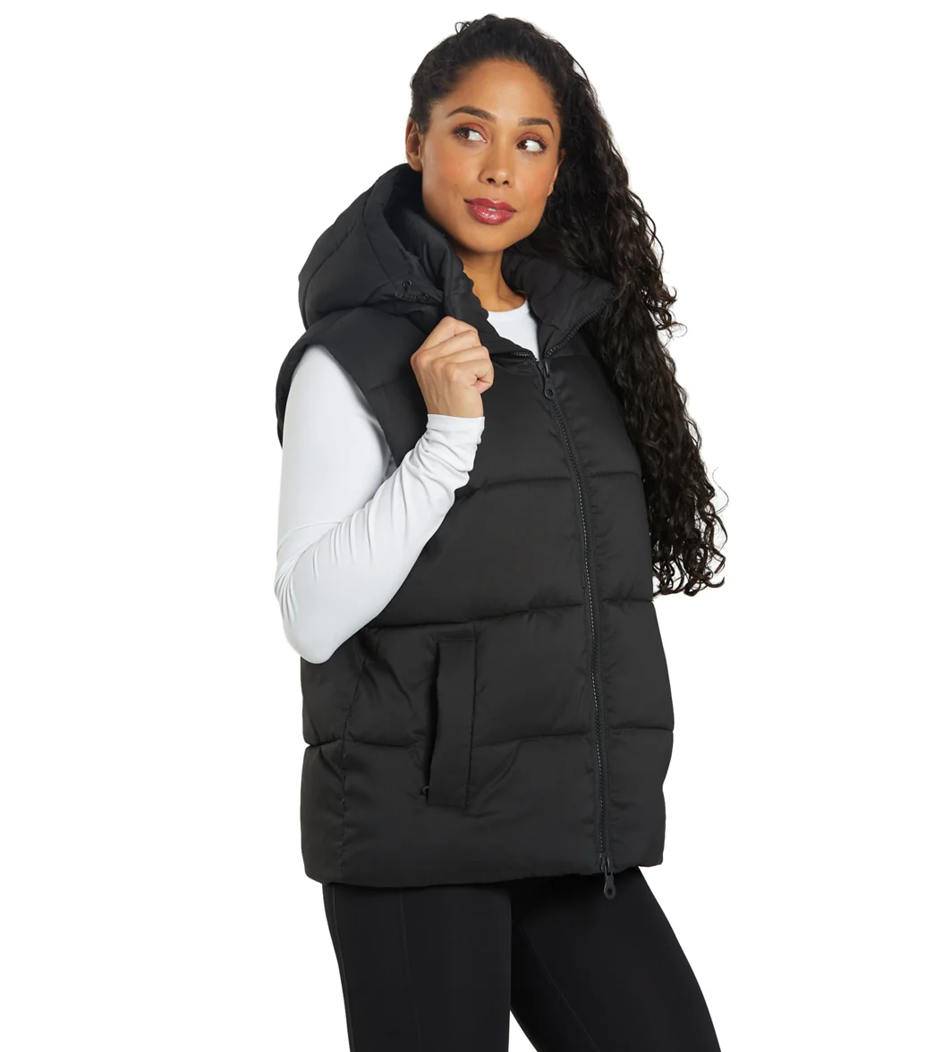 Girlfriend Collective Puffer Vests - Image 18
