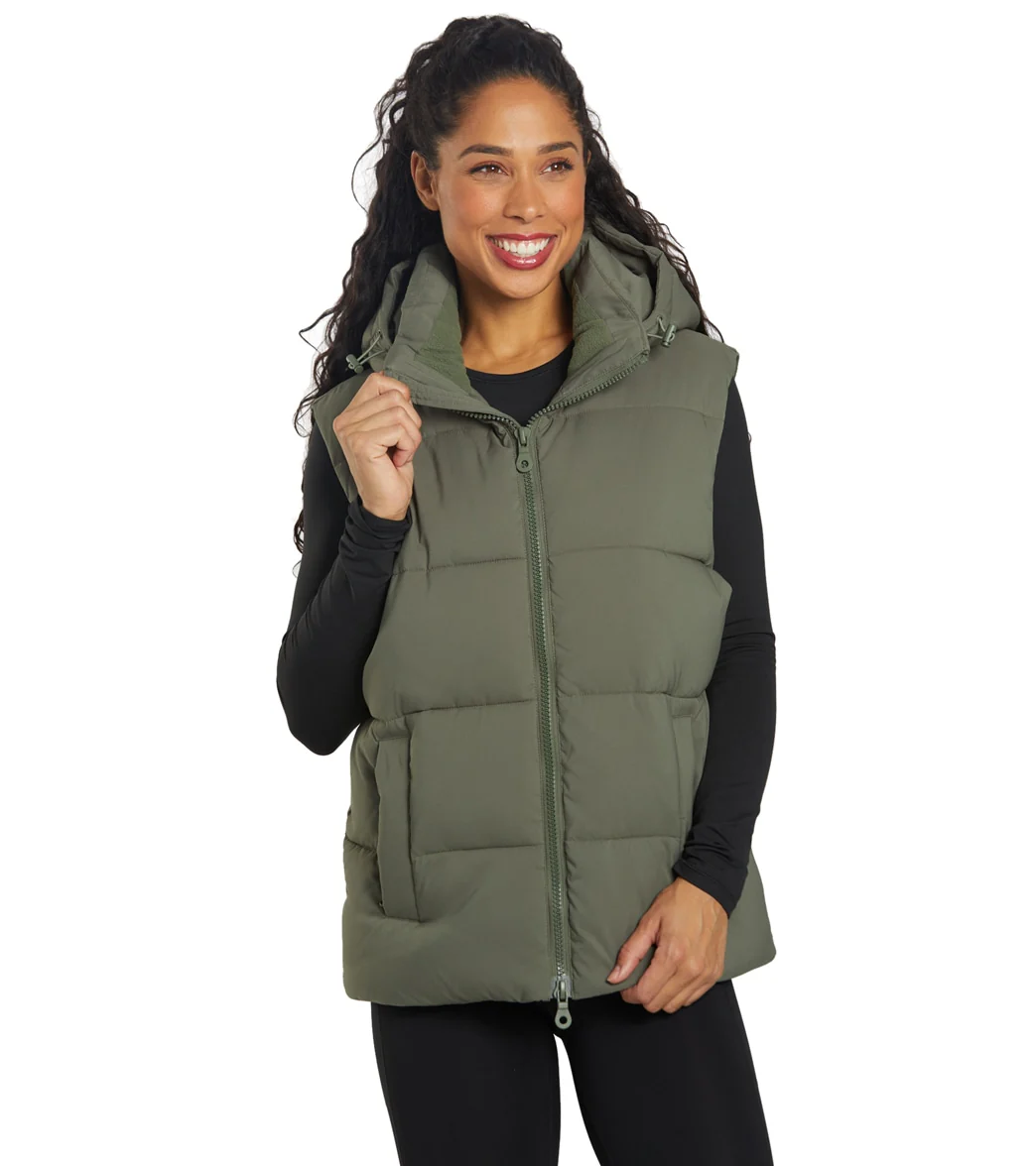Girlfriend Collective Puffer Vests - Image 8