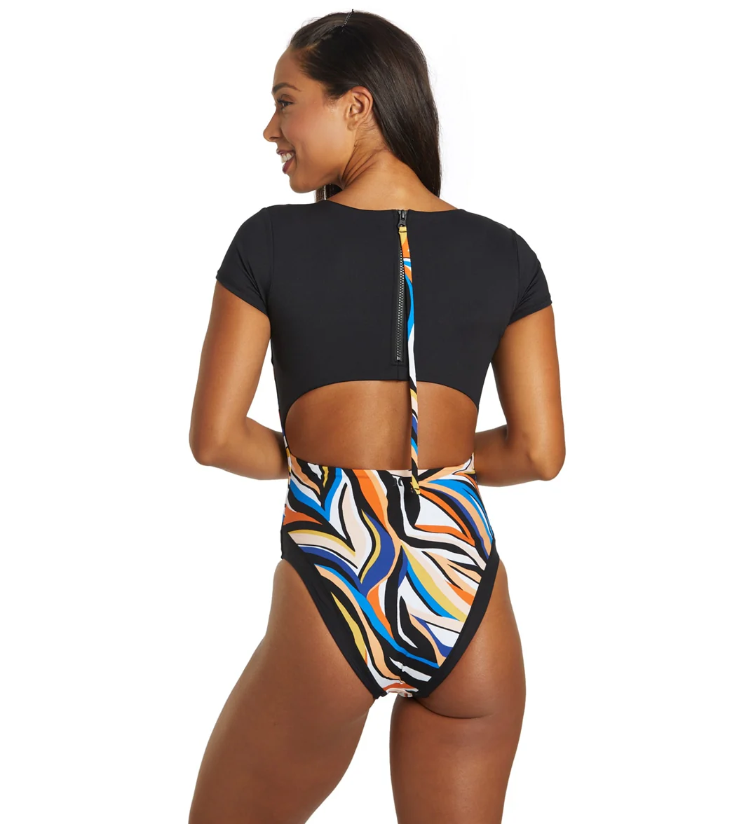 Hurley Women's Max Sand Dunes Short Sleeve UPF 50 One Piece Swimsuit - Image 3