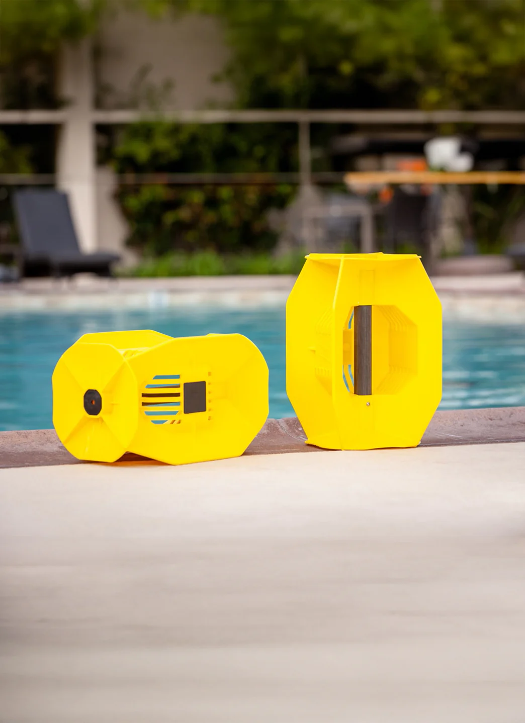 Hydrorevolution Hydro-Tone MAXIMUM Resistance Dumbbell - Image 4