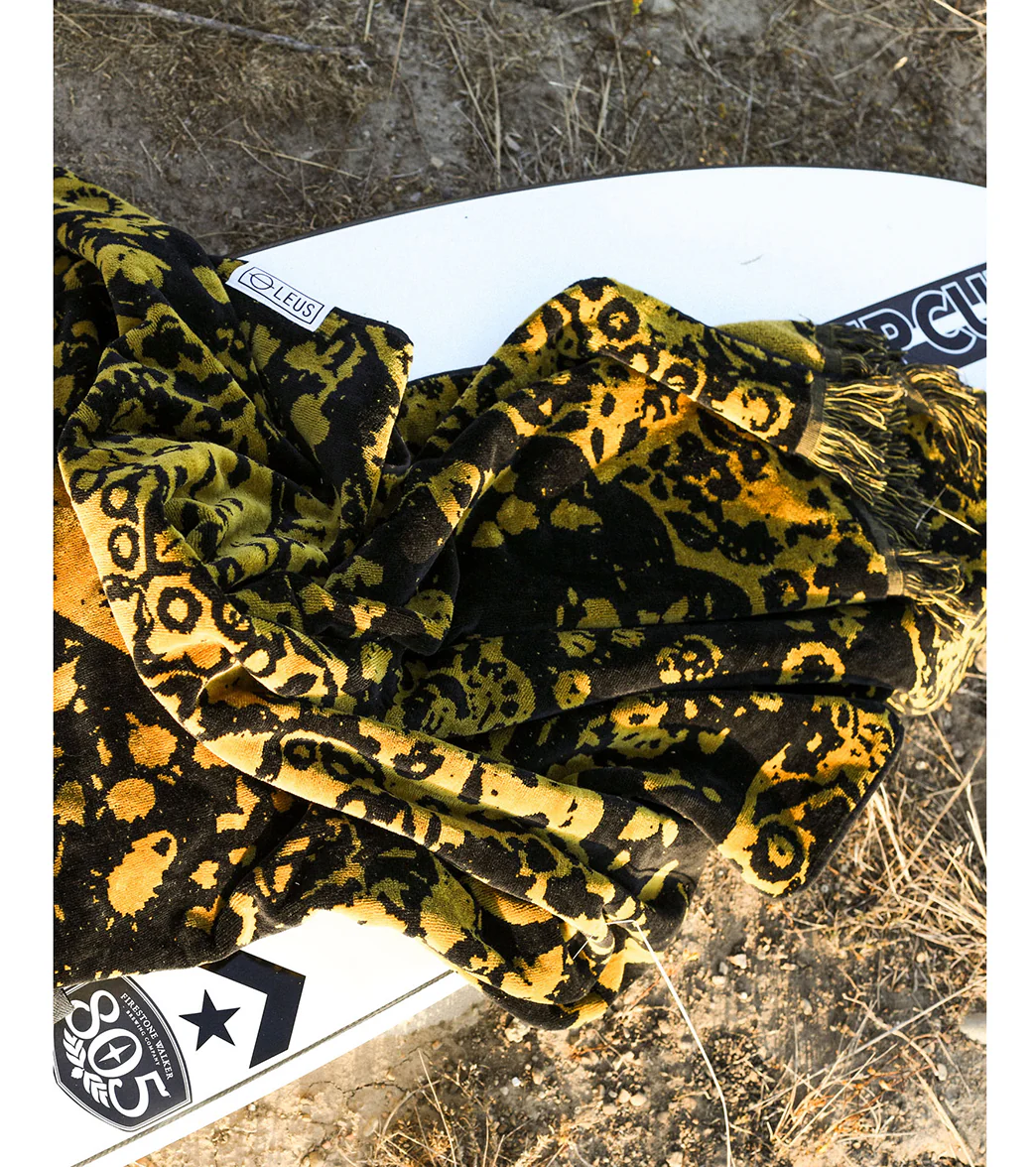 LEUS Towels 58 x 33 Conner Coffin Beach Towel - Image 8
