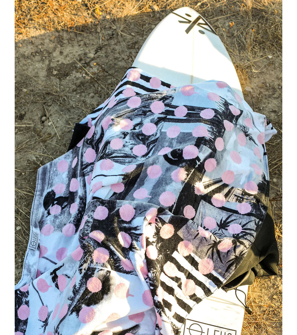 LEUS Towels 58 x 33 Parker Coffin Beach Towel - Image 6