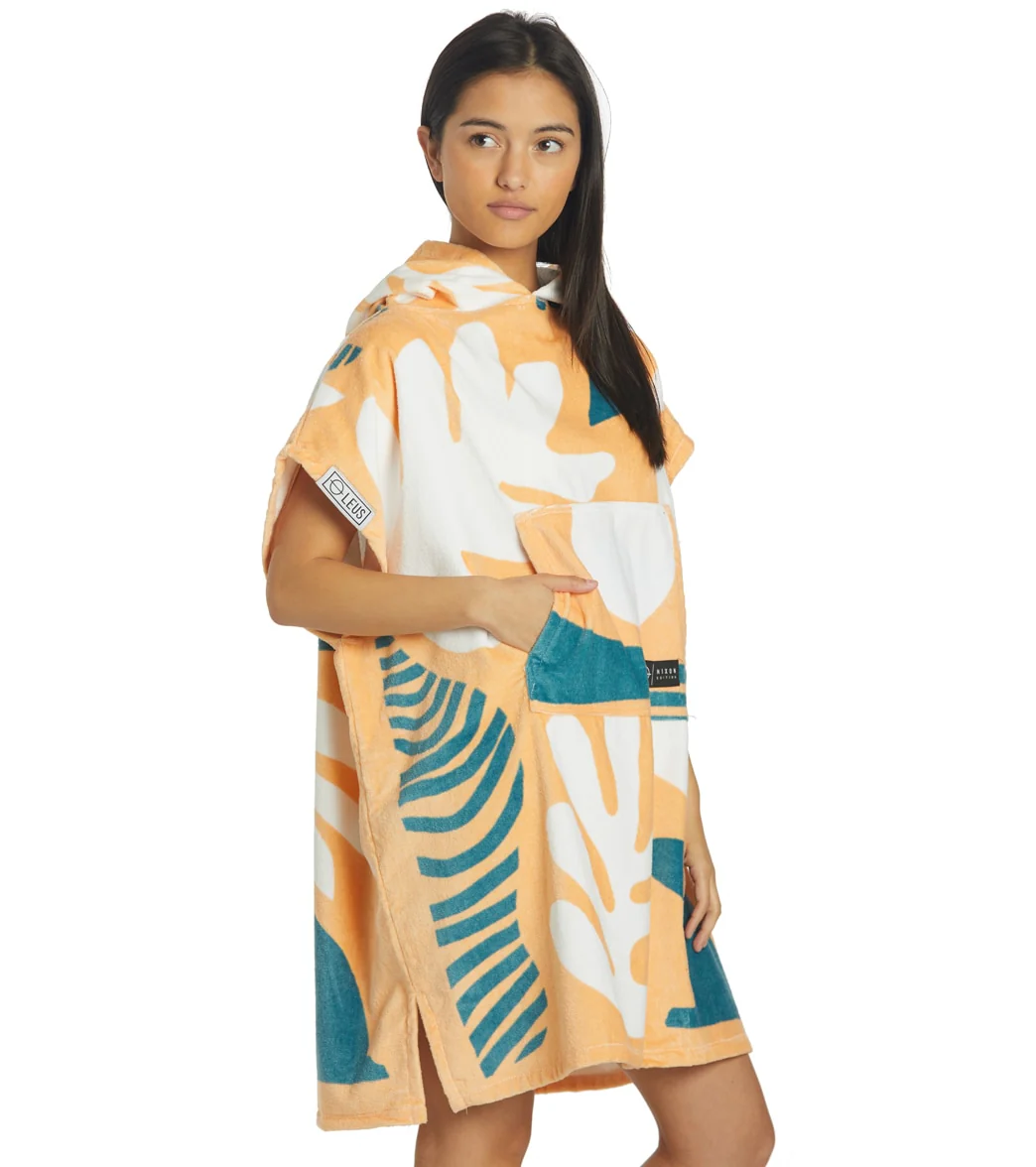 LEUS Towels Chris Nixon Tropical Changing Poncho - Image 2
