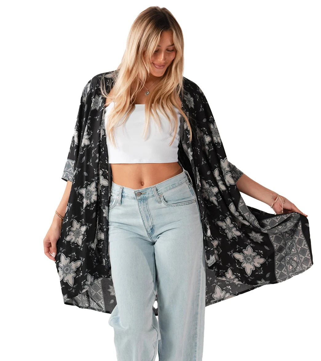 Lotus and Luna Kimono - Image 32