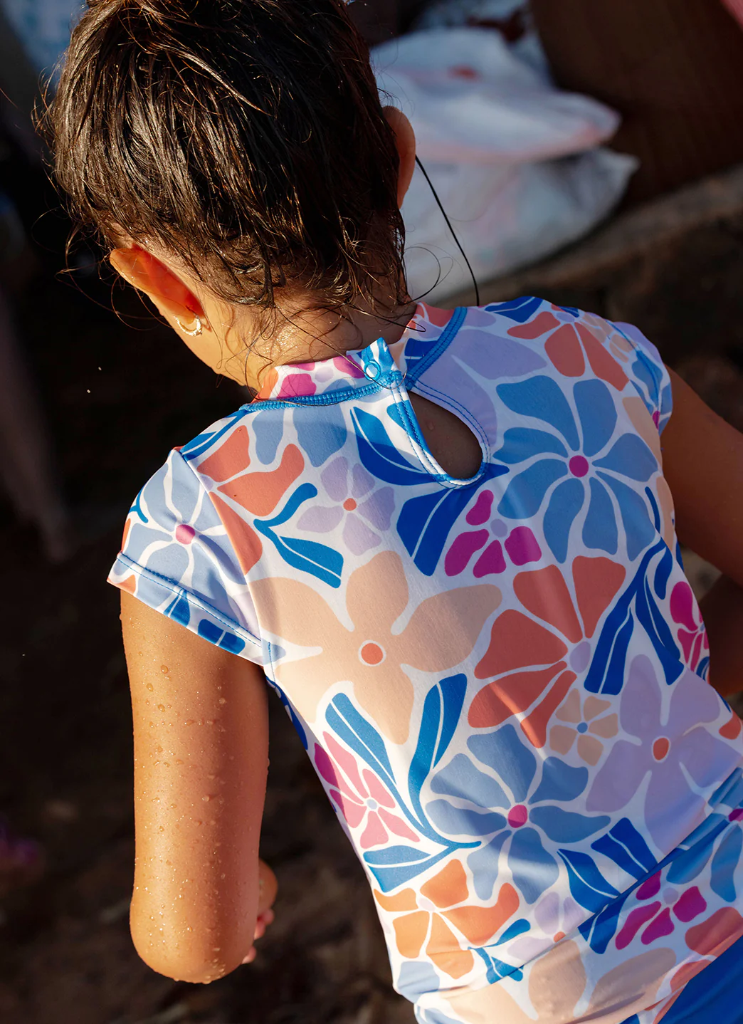Nani Girls' Minis South Beach Tee Two Piece Rash Guard Set (Toddler, Little Kid, Big Kid) - Image 6