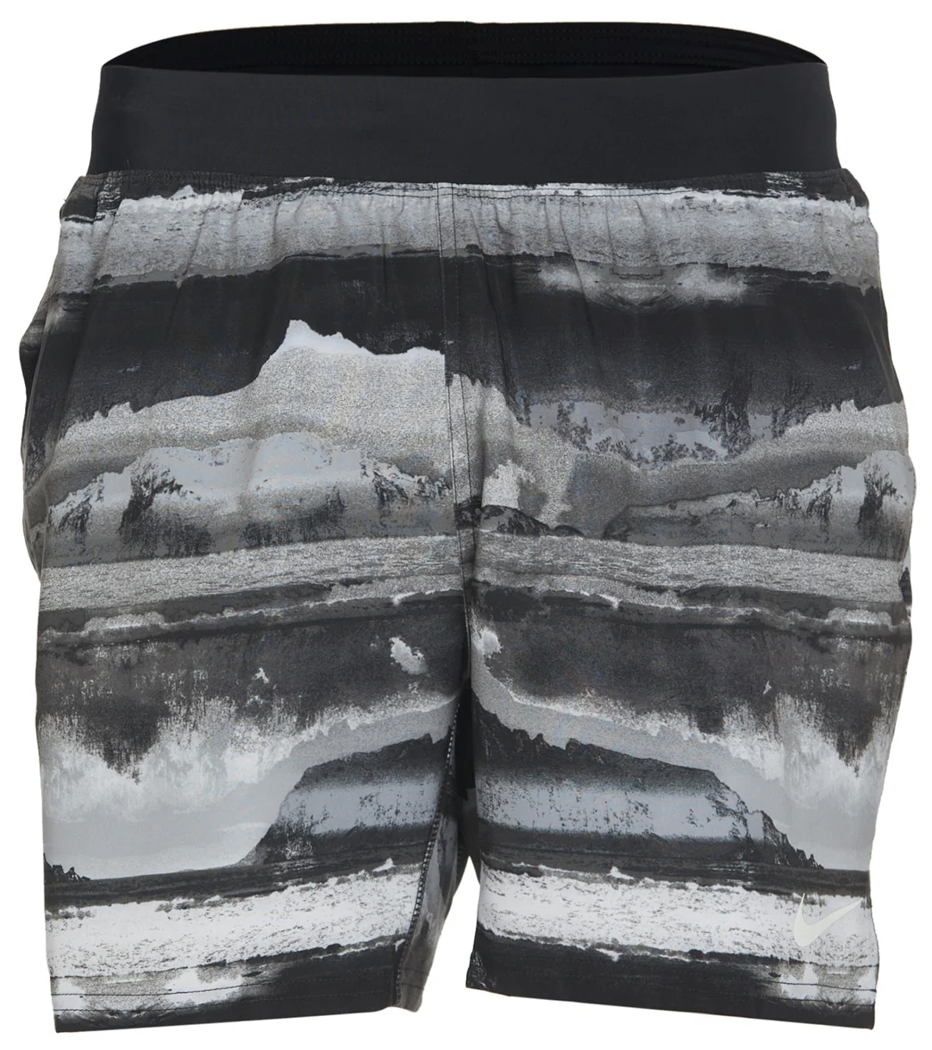 Nike Men's Adventure 17.5" Swim Trunkss - Image 5