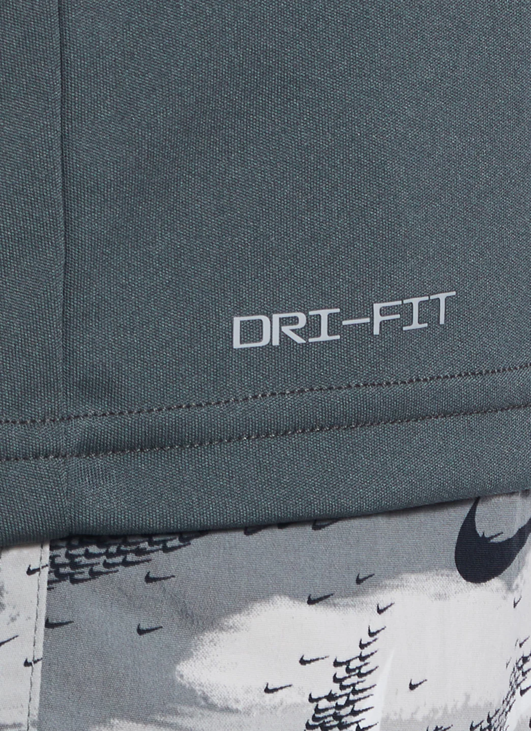 Nike Men's Essential Long Sleeve Hooded Hydroguard Swim Shirt - Image 7
