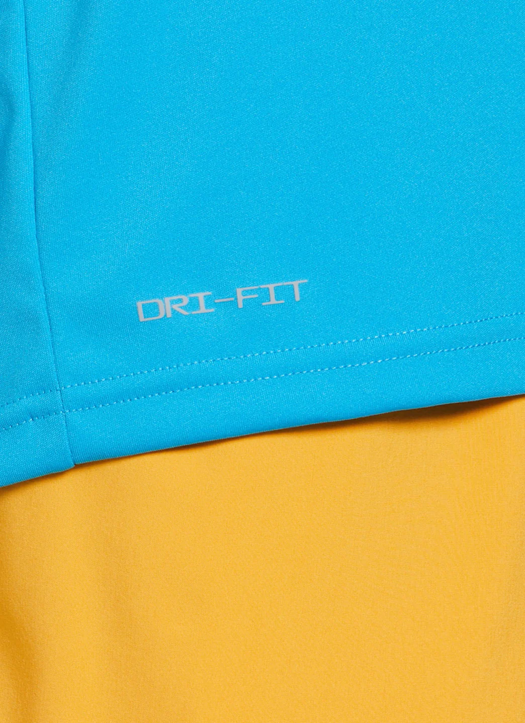 Nike Men's Hydro Short Sleeve Swim Shirt - Image 12