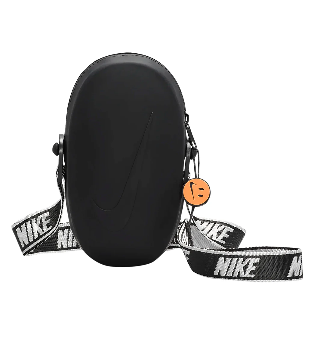 Nike Water Resistant Swim Bag - Image 9