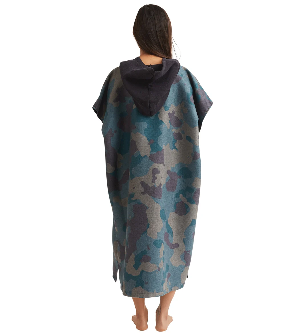 Nomadix Camo Green Changing Poncho - Image 2
