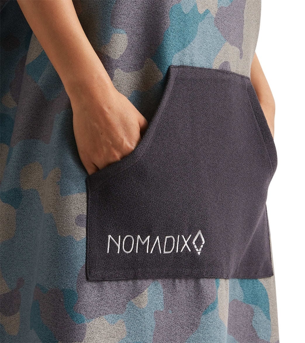 Nomadix Camo Green Changing Poncho - Image 3