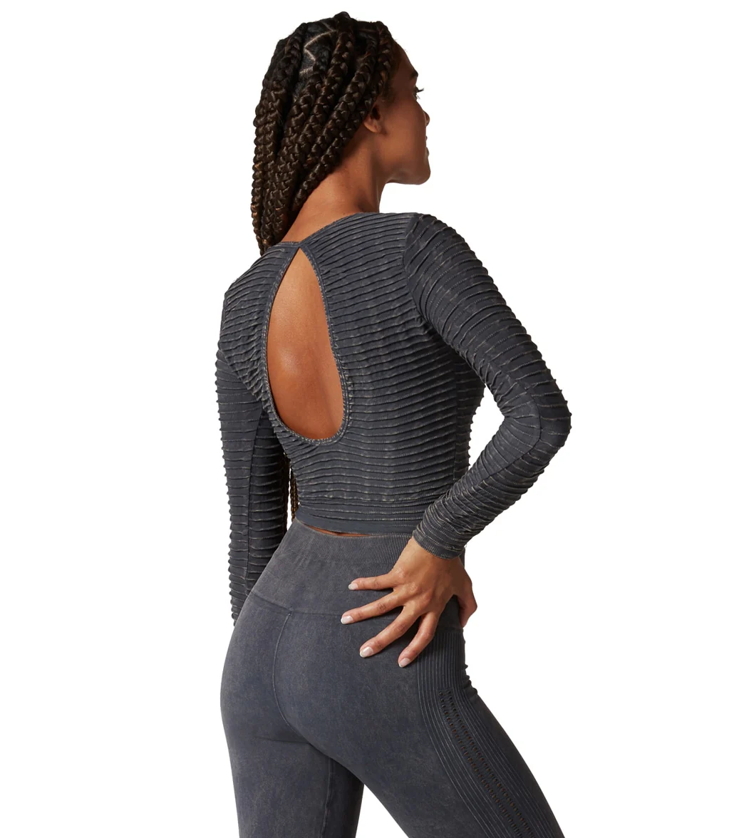 NUX Pucker Up Long Sleeve Mineral Wash - Image 14