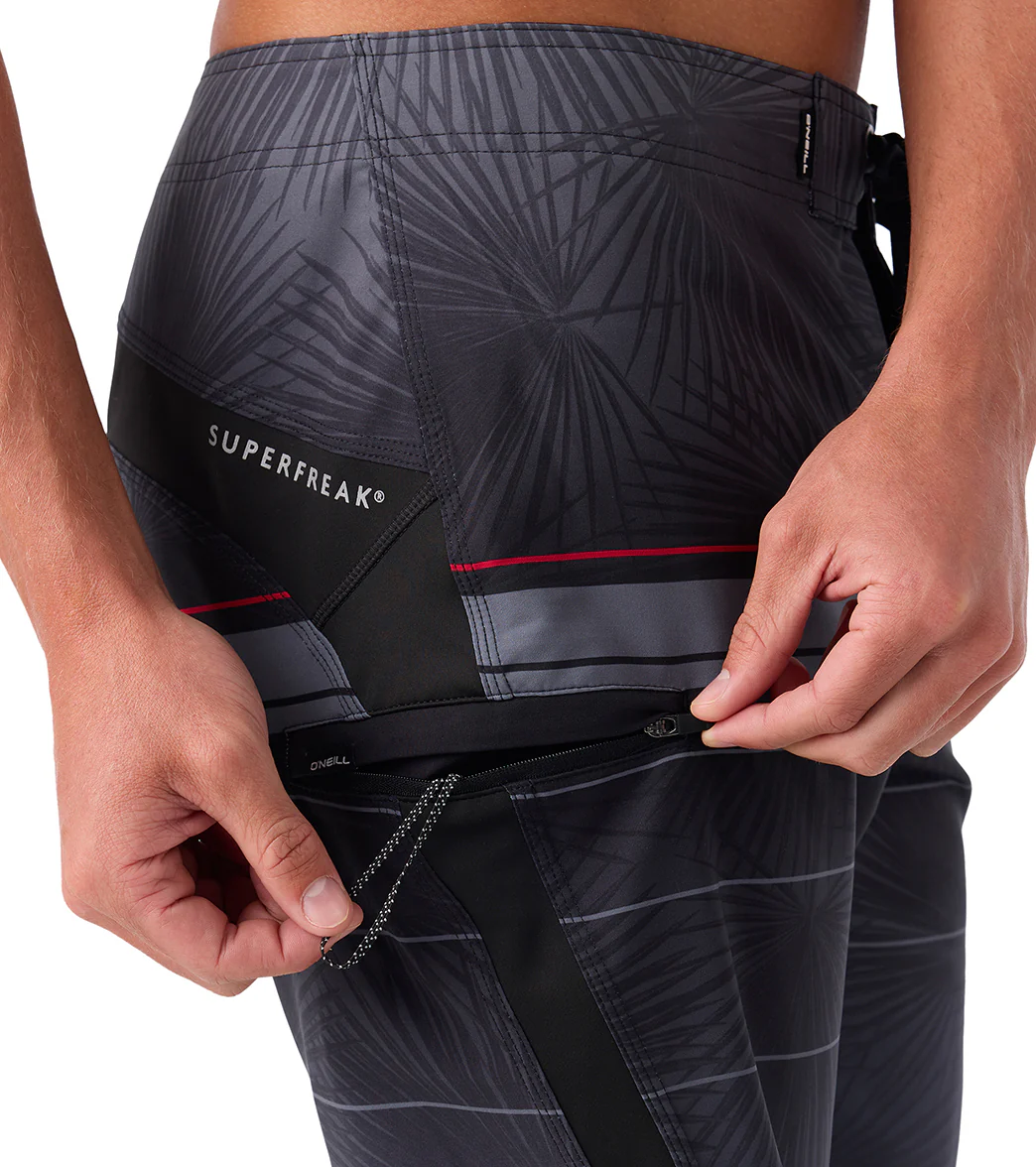 O'Neill Men's 20" Superfreak Board Shorts - Image 4