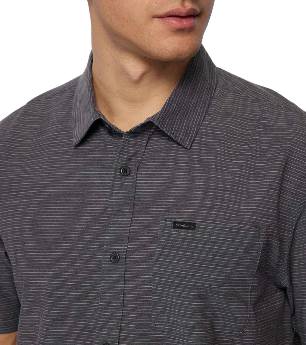 O'Neill Men's Trvlr Traverse Short Sleeve Button Up Shirt - Image 12