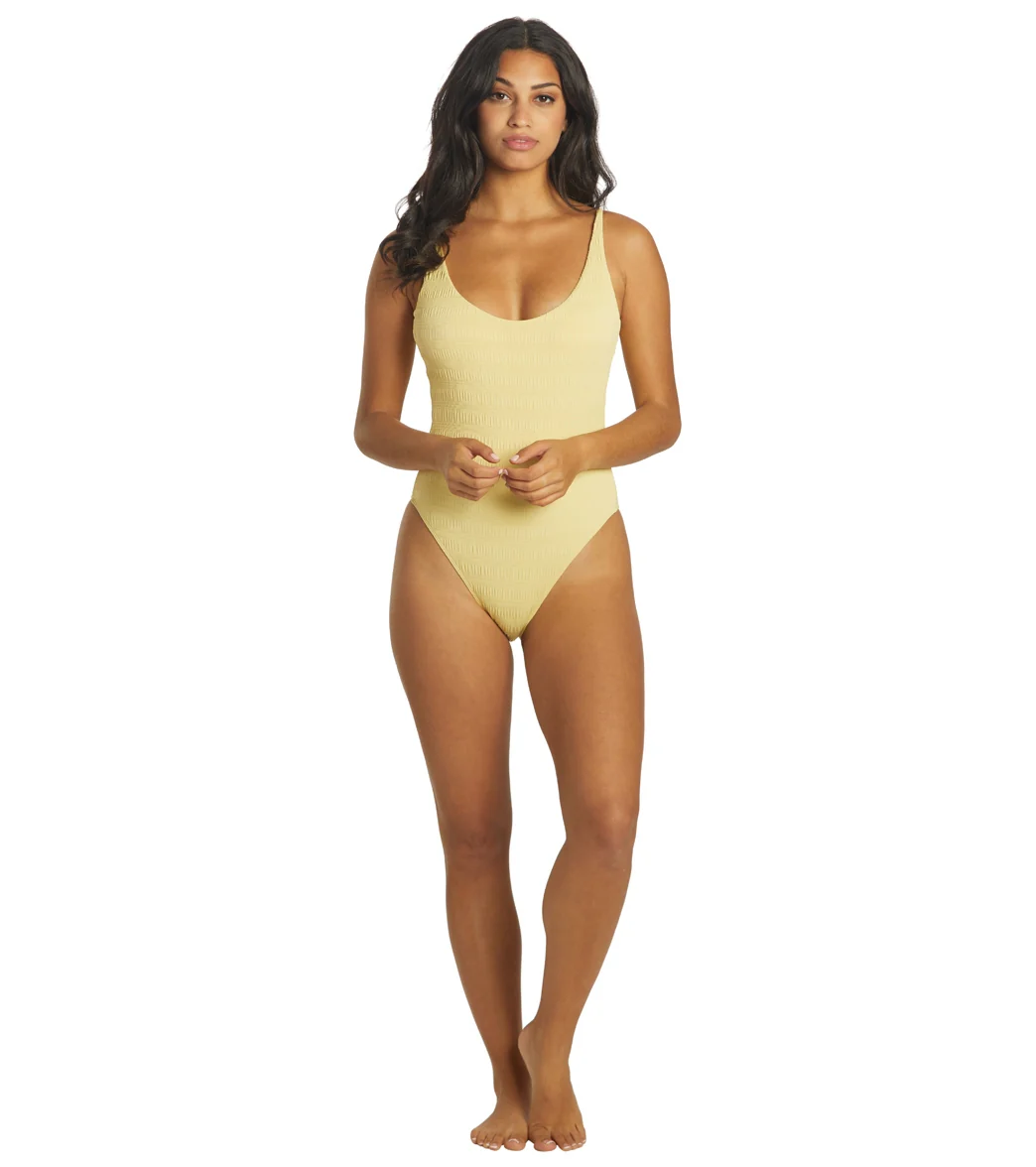 O'Neill Women's Saltwater Solids Texture Mykon One Piece Swimsuit - Image 4