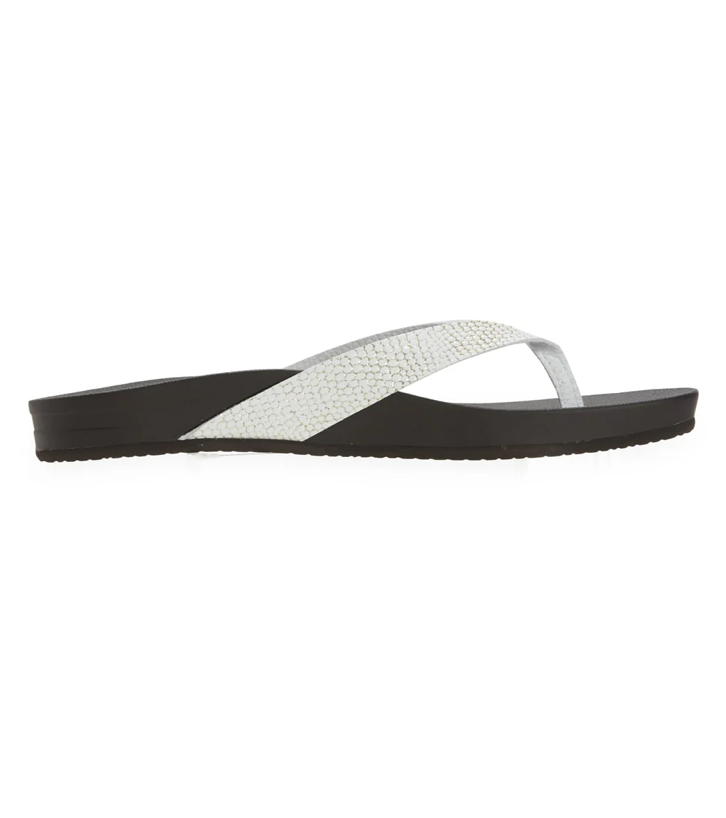 Reef Women's Cushion Court Flip Flop - Image 3
