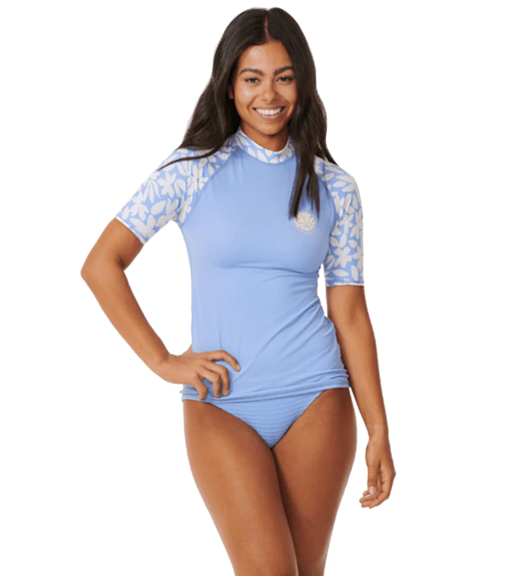 Rip Curl Women's Holiday Tropics Short Sleeve UPF 50 Rash Guard - Image 4