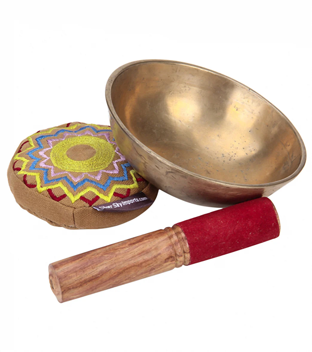 Sacred Space Antique D Chakra Tibetan Singing Bowl 5.5" - Image 2
