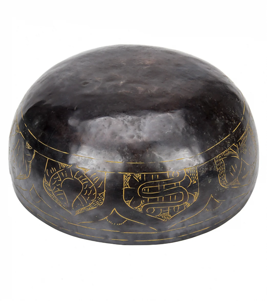 Sacred Space Huge Master Healing Note D Chakra Engraved Singing Bowl 9" - Image 3