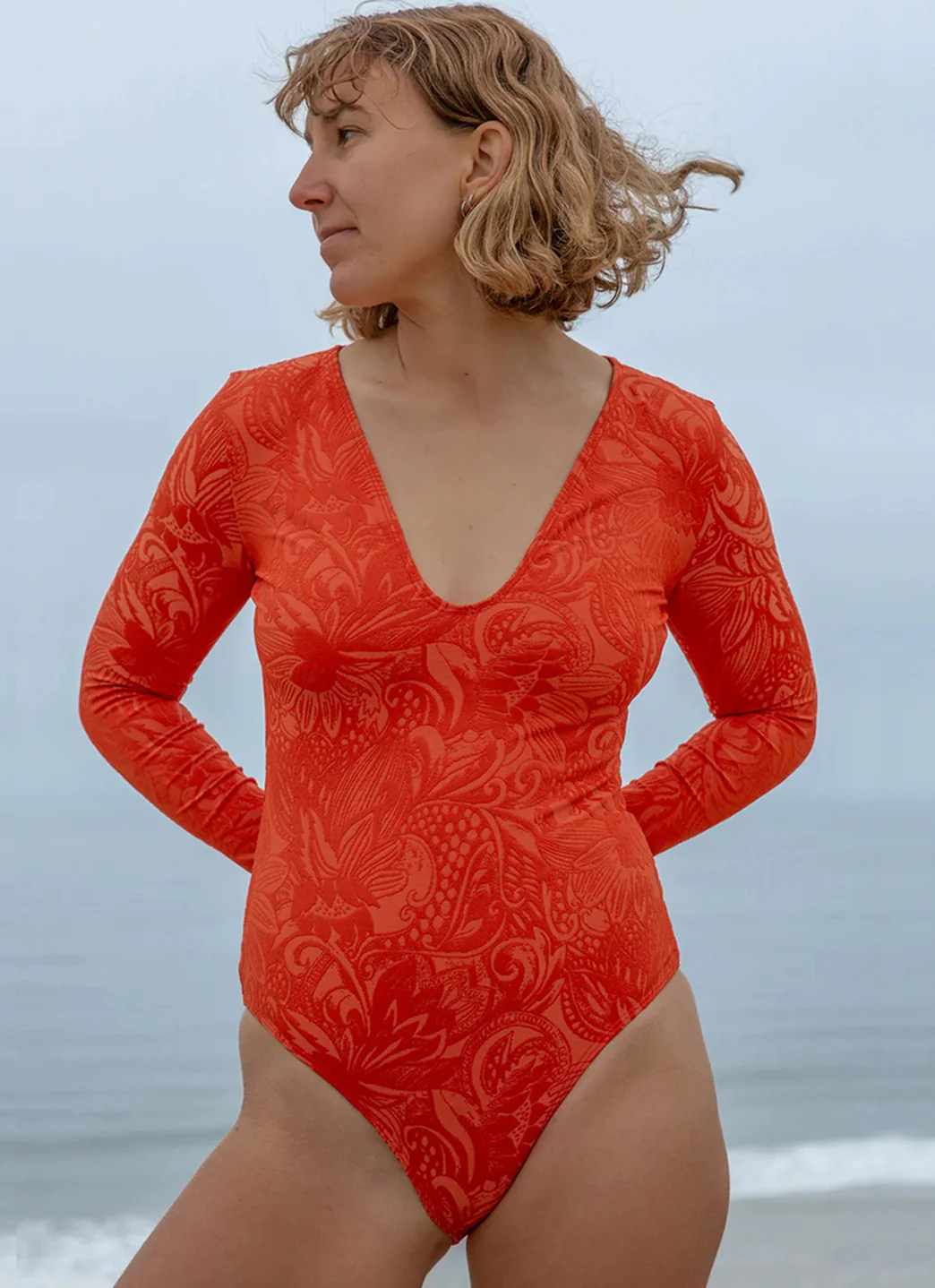 Seea Women's Valentina V-Neck Long Sleeve One Piece Swimsuit - Image 6