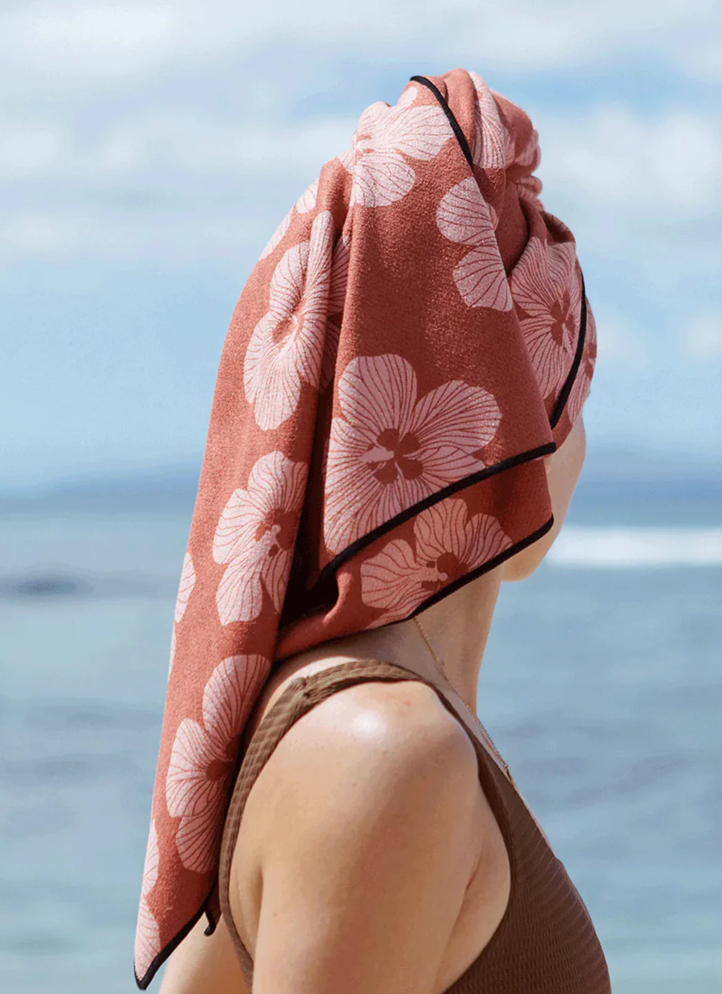 Slowtide Hau Performance Quick-Dry Travel Towel - Image 4
