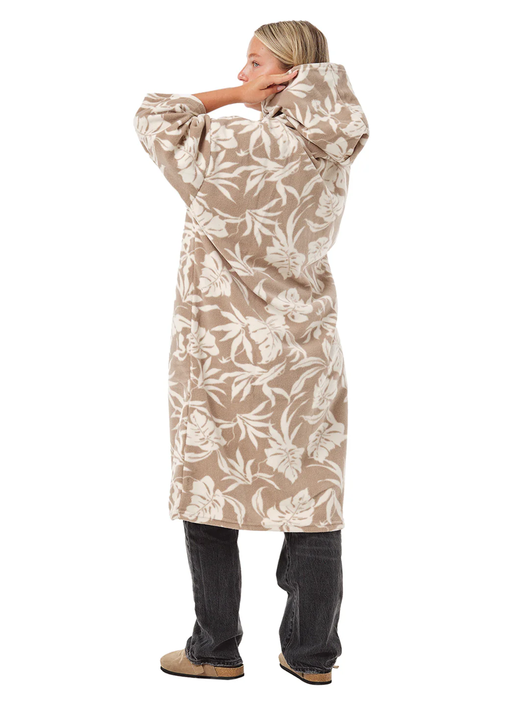 Slowtide Hauke Everyday Chilling Fleece Poncho - Image 3