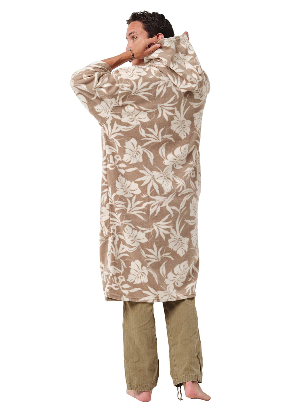 Slowtide Hauke Everyday Chilling Fleece Poncho - Image 6