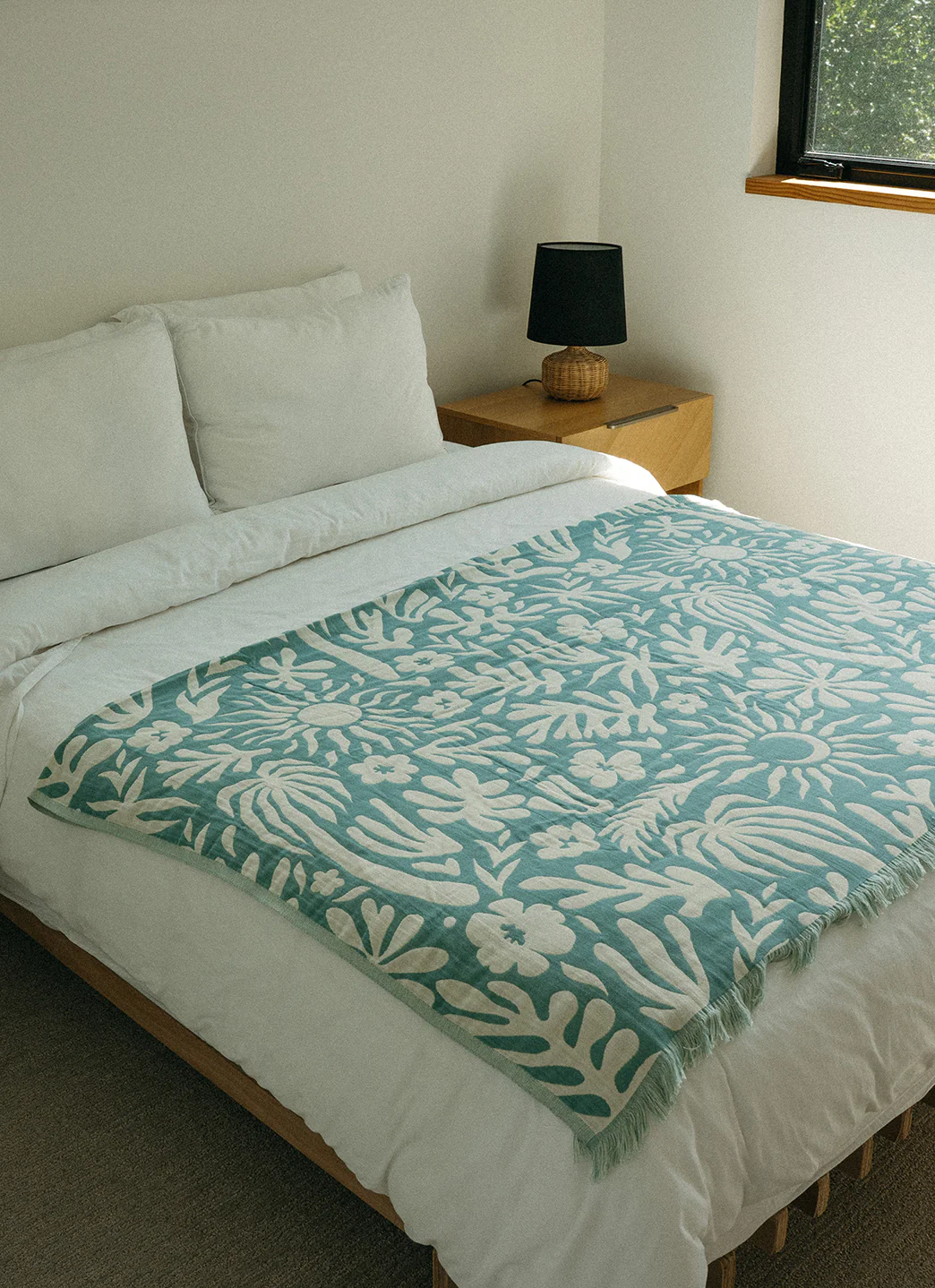 Slowtide Sunny Driftweave Turkish Beach Blanket - Image 5