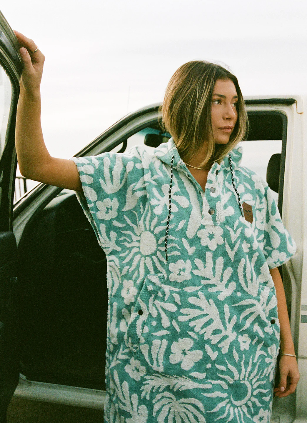 Slowtide Sunny Extra-Warm Changing Poncho - Image 9