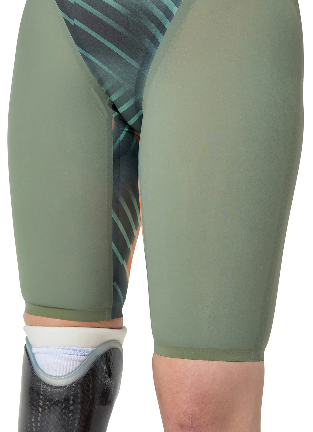Speedo Women's LZR Valor 2.0 Printed Open Back Kneeskin Tech Suit Swimsuit - Image 9