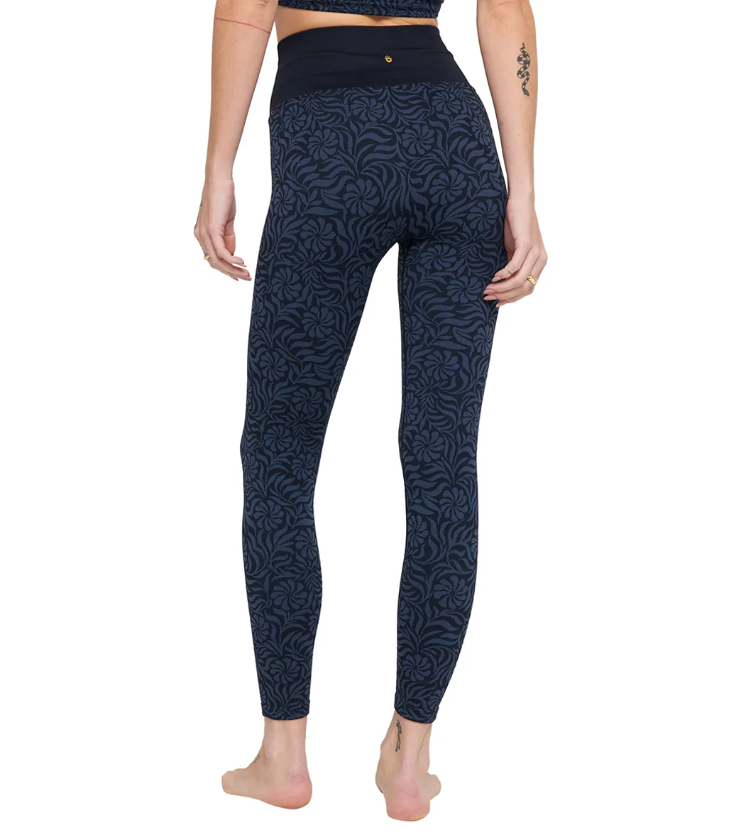 Spiritual Gangster Seamless Jacquard 7/8 Legging - Image 3
