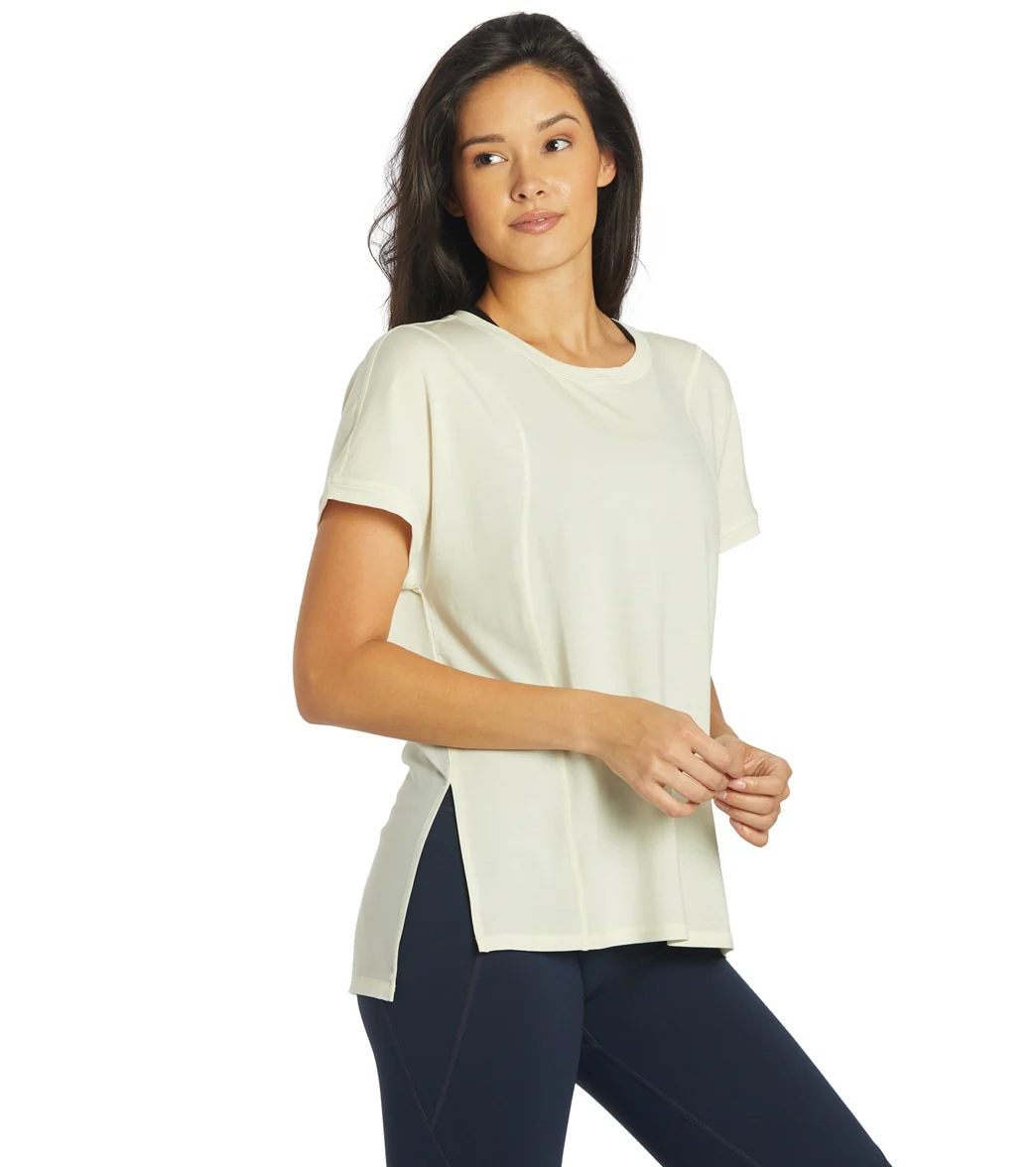 Sweaty Betty Glide Workout T-Shirt - Image 10