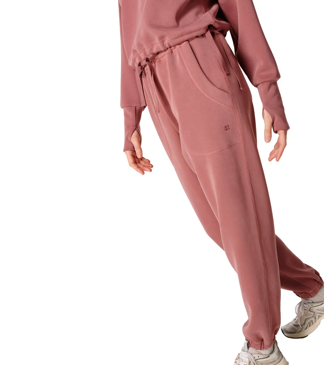 Sweaty Betty Sand Wash Cuffed Trouser - Image 5