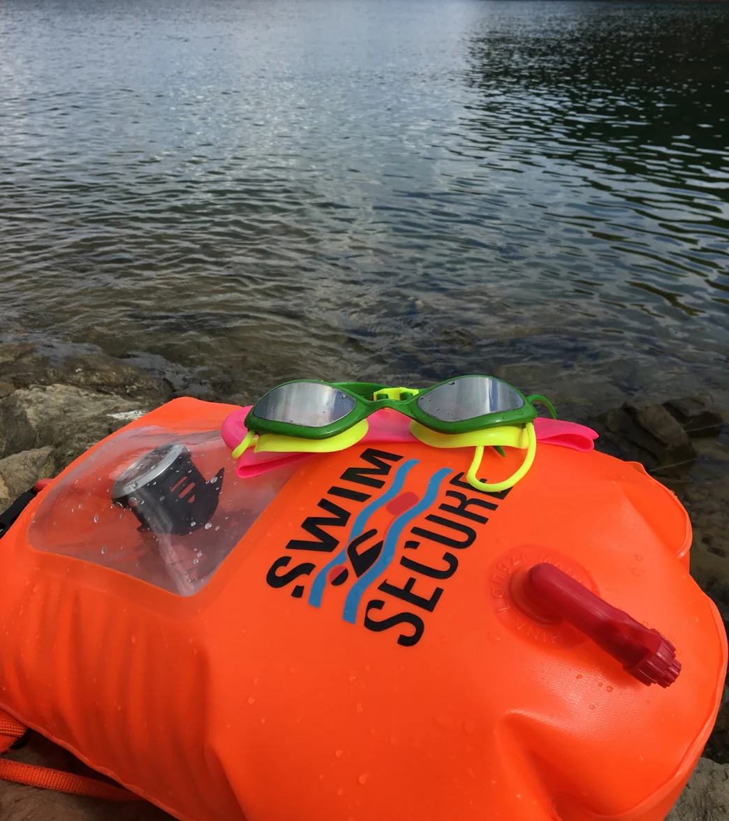 Swim Secure 28L Window Dry Bag Swim Buoy - Image 4